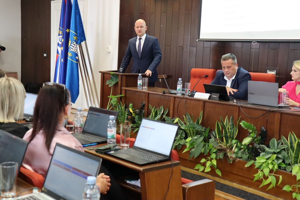 Obilježena 35. obljetnica postrojavanja prve naoružane postrojbe 104. brigade ZNG Varaždin